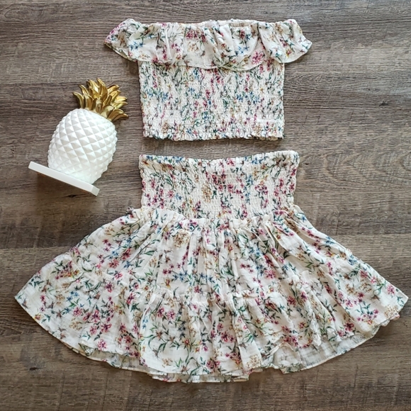 Olivaceous Dresses & Skirts - Olivaceous Floral Two Piece Set